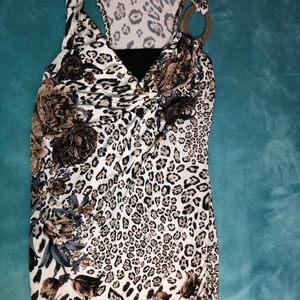 Leopard tight long sleeveless shirt